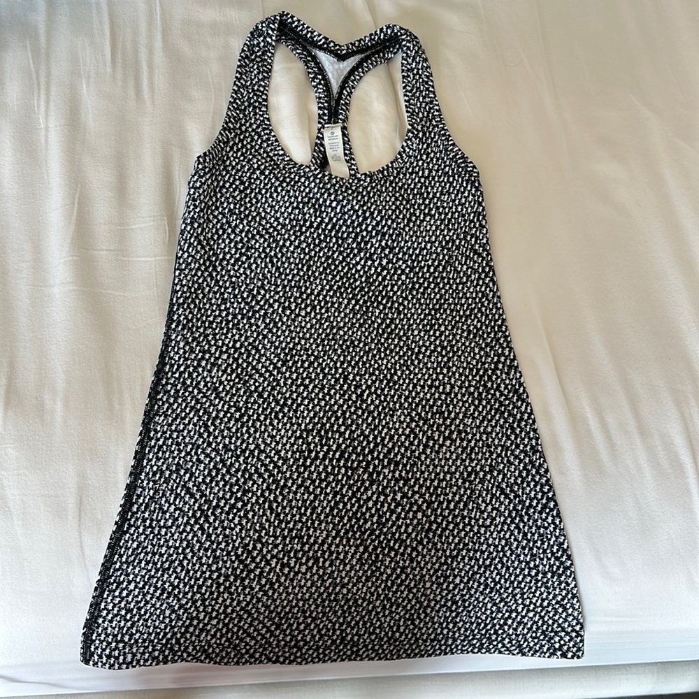 Lululemon Athletics Shirt size 2
